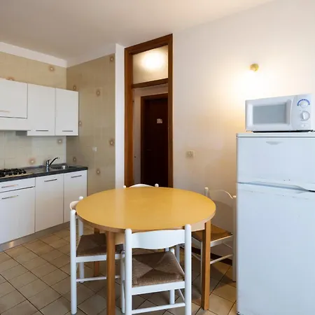 Riviera Apartman *